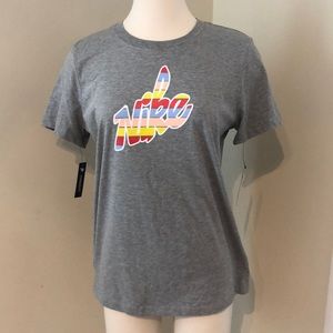 Nike Script Logo Women’s T-shirt Size M / NWT